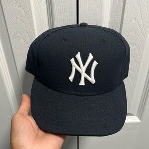Yankees fitted cap